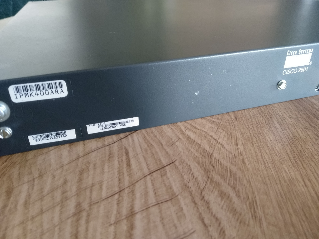 Router CISCO 2801 V05 64MB CF+WIC-1T 2 szt.+kable | Kłodzko | Kup teraz ...