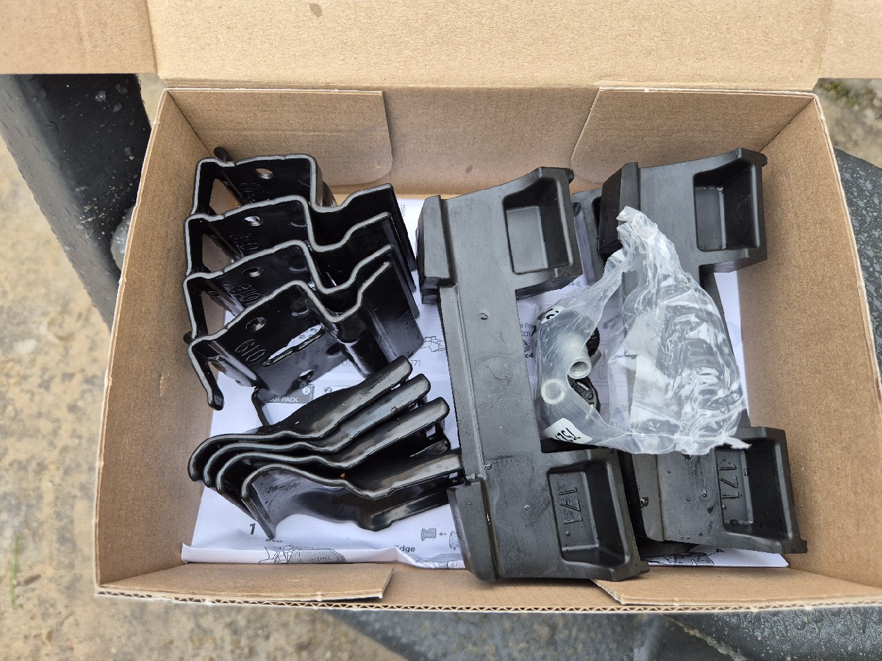 THULE НАБІР 186211 AUDI A5 A6 OD 2025 METŲ WINGBAR EVO EDGE 