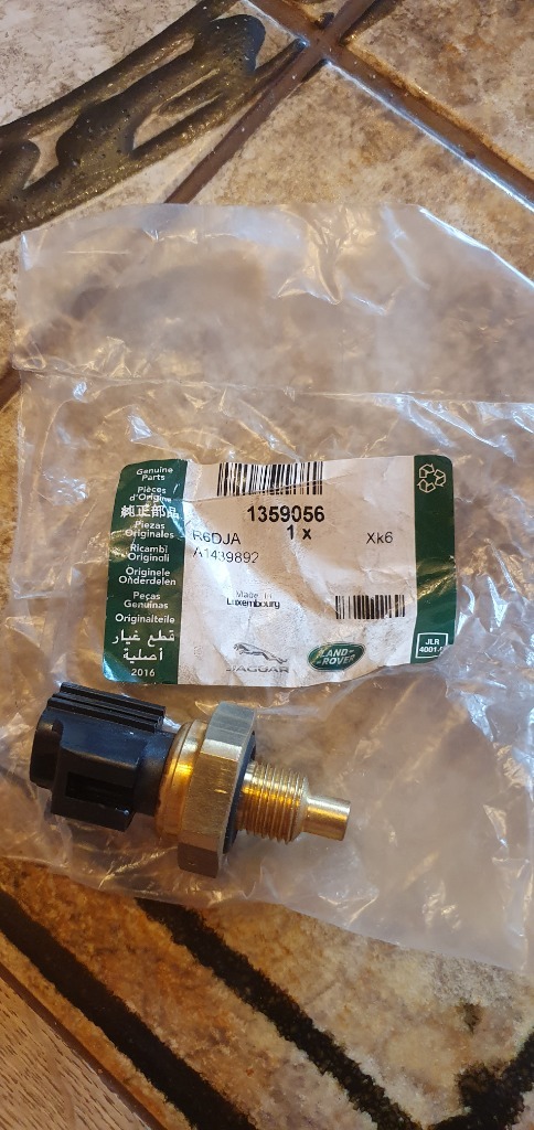 Land rover 1359056