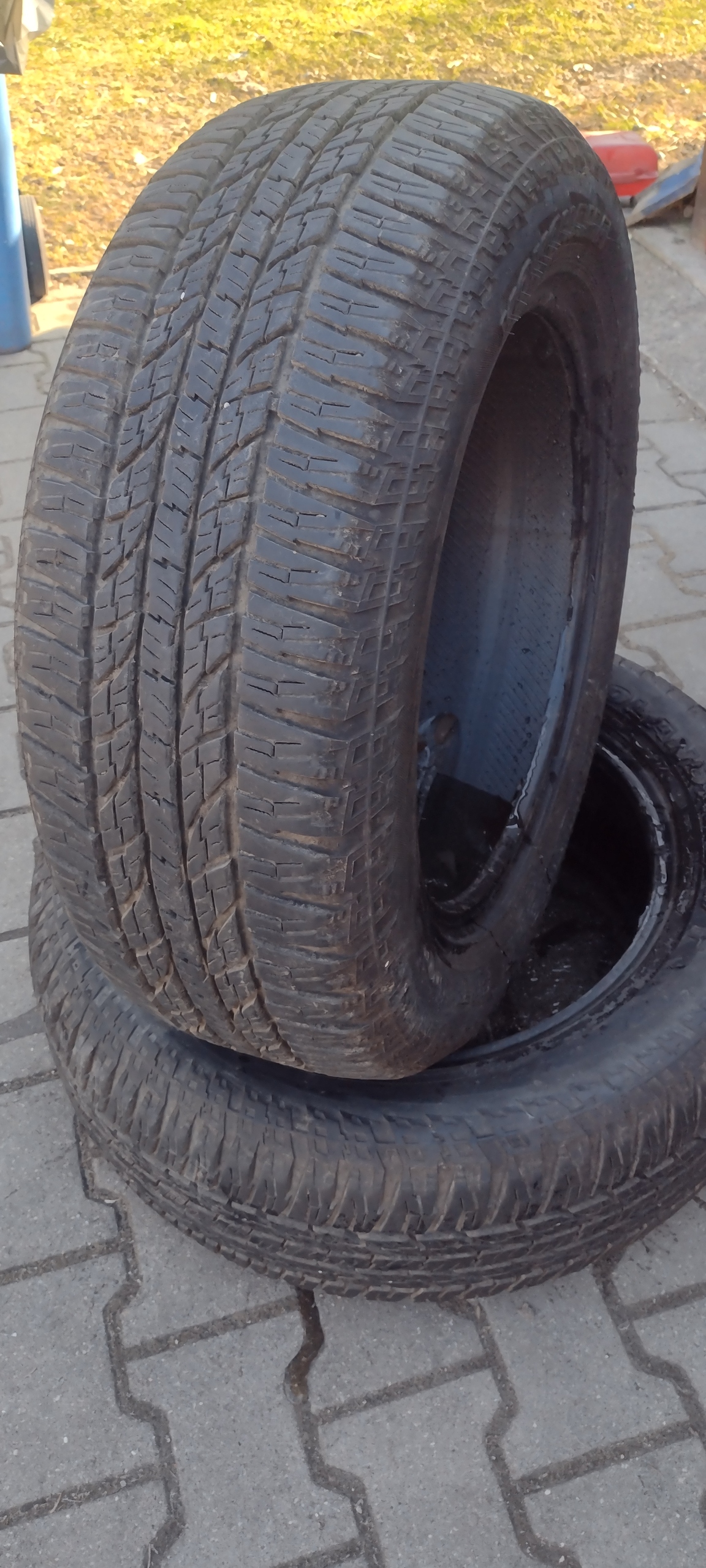2 ШИНЫ 4X4.SUV,JEEP 245.60.18 YOKOHAMA, A/T 2021 ROK,OKAZJA 