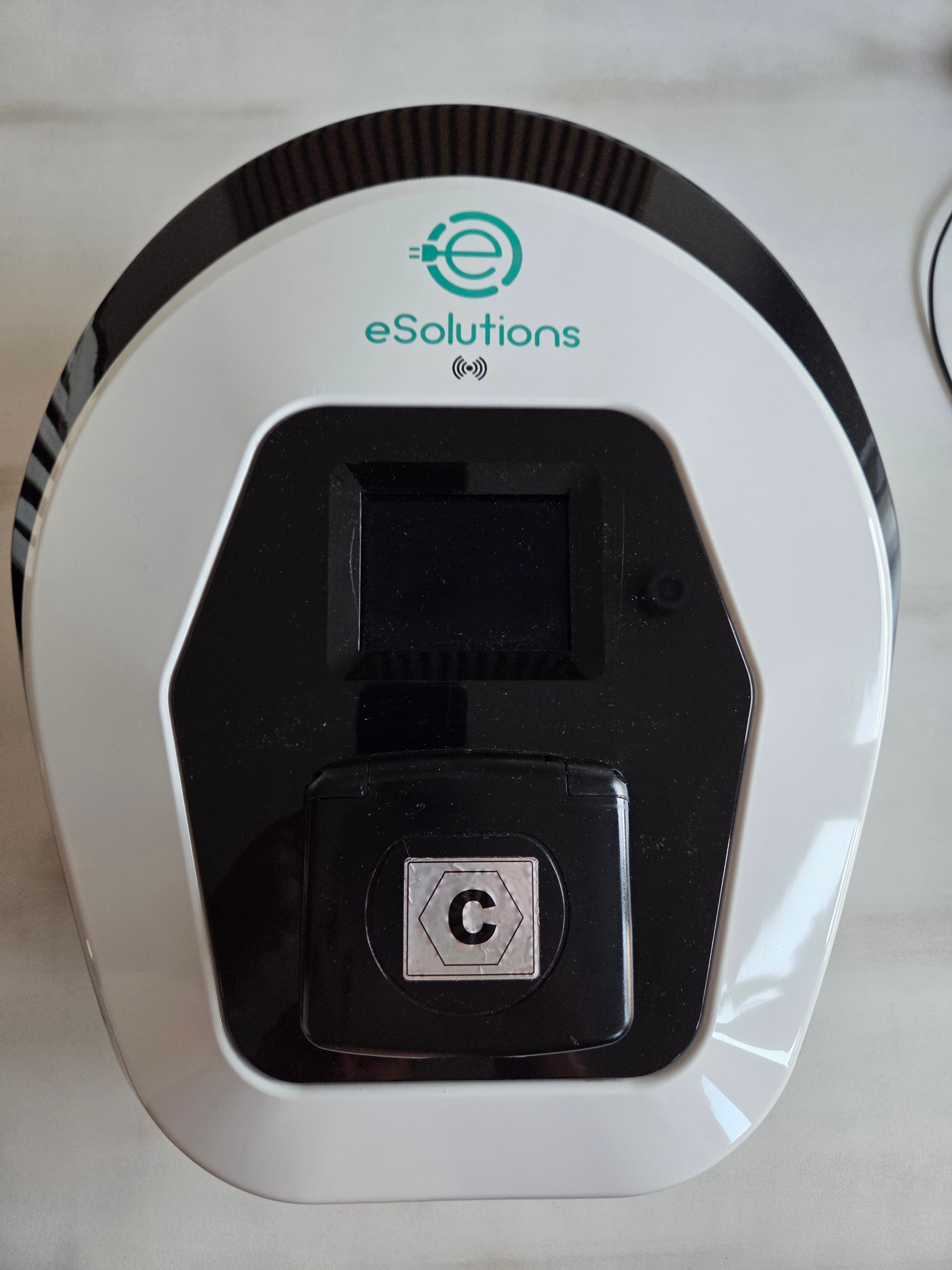 WALLBOX ESOLUTIONS PROWALLBOX 11KW 32A МАКС IP55 - ВЖИВАНА 