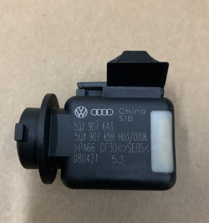 ДАТЧИК ЯКОСТІ ПОВІТРЯ VOLKSWAGEN 5QJ907643 5QJ907659 VW AUDI 