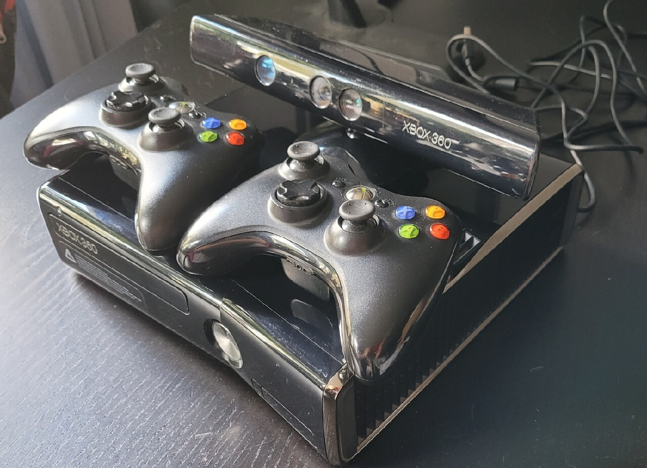 Konsola xbox 360 RGH 2 pady kinect Warszawa Kup teraz na Allegro