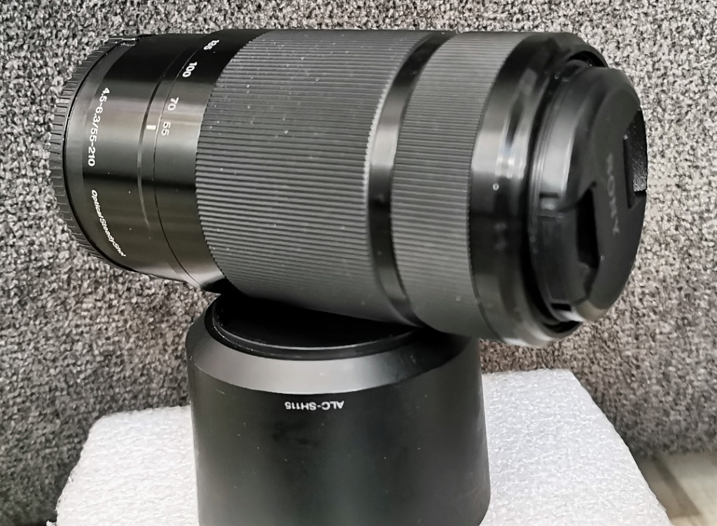 Sony Sel55210 Sony 55-210mm F/4.5-6.3 OSS Lens Bundle