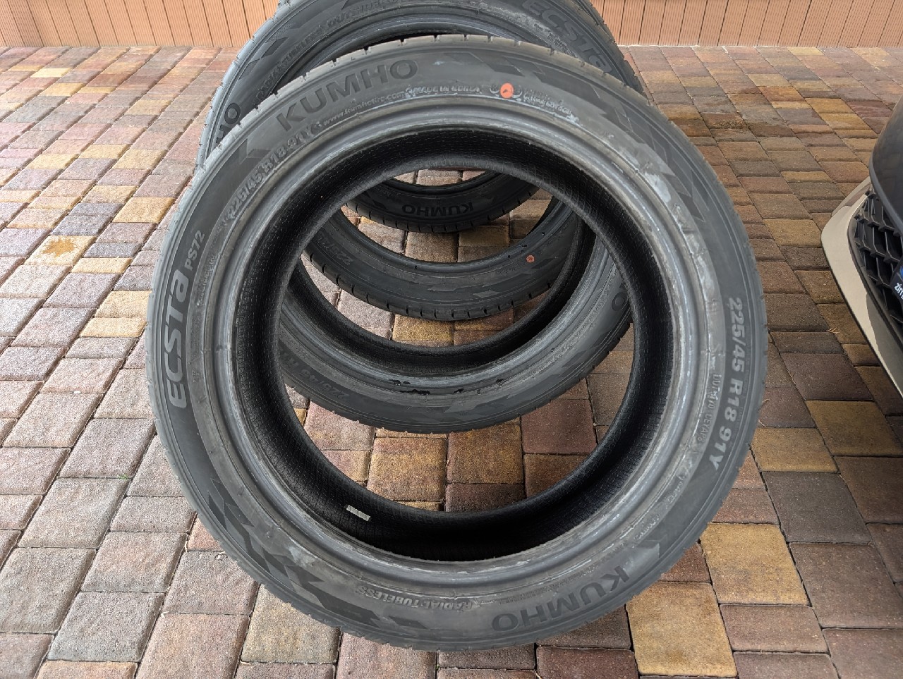 НОВЕ ШИНИ KUMHO ECSTA PS72 225/45R18 91Y DOT3325/3625 