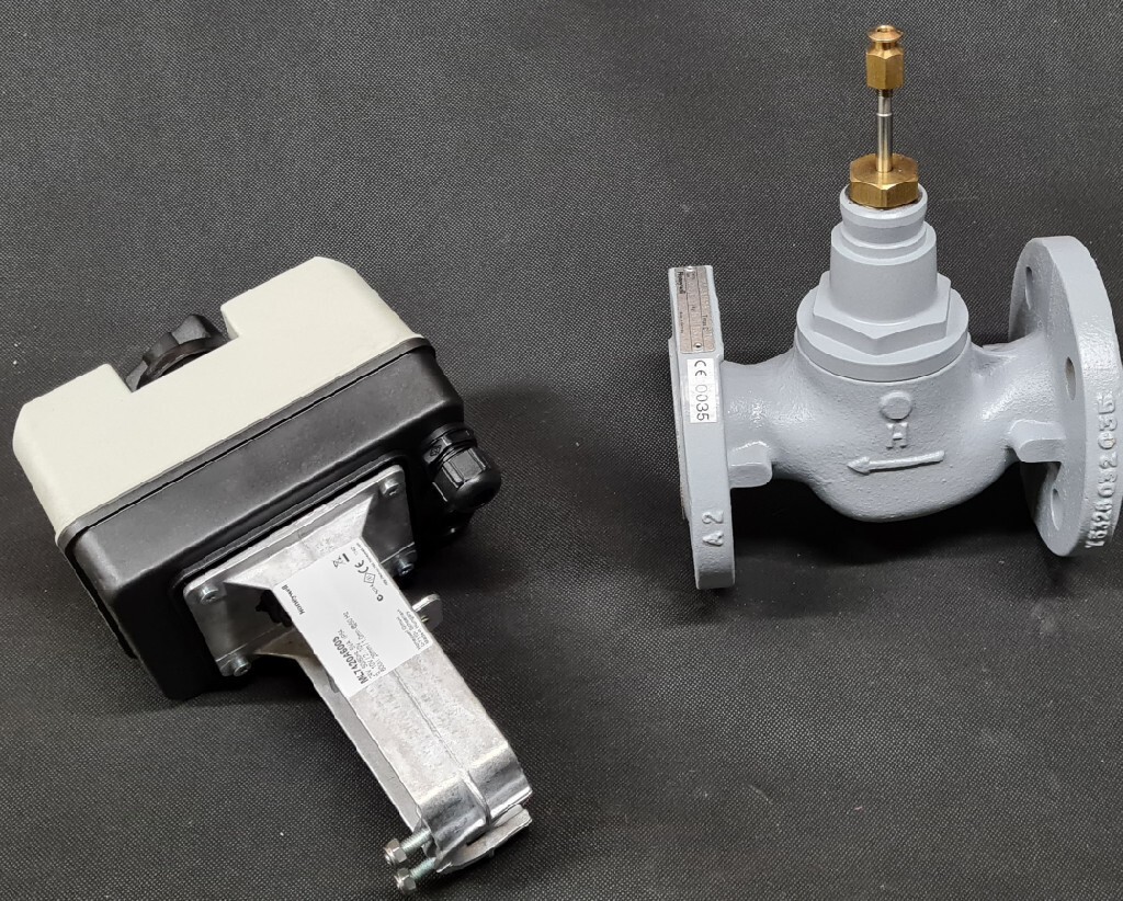 Silownik HONEYWELL ML7420A6009 zaworu 24V | Poznan | Ogloszenie na ...