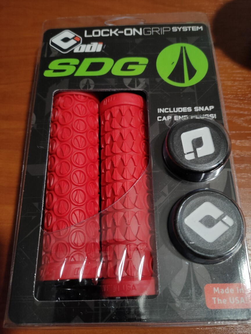 sdg lock on grips