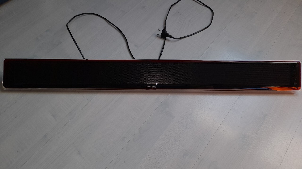 LISTWA SOUNDBAR SAMSUNG HTWS1 Z PILOTEM Poznań Kup teraz na