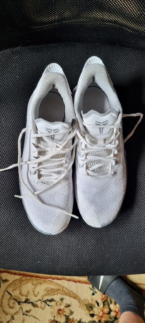 nike kobe fury shoes