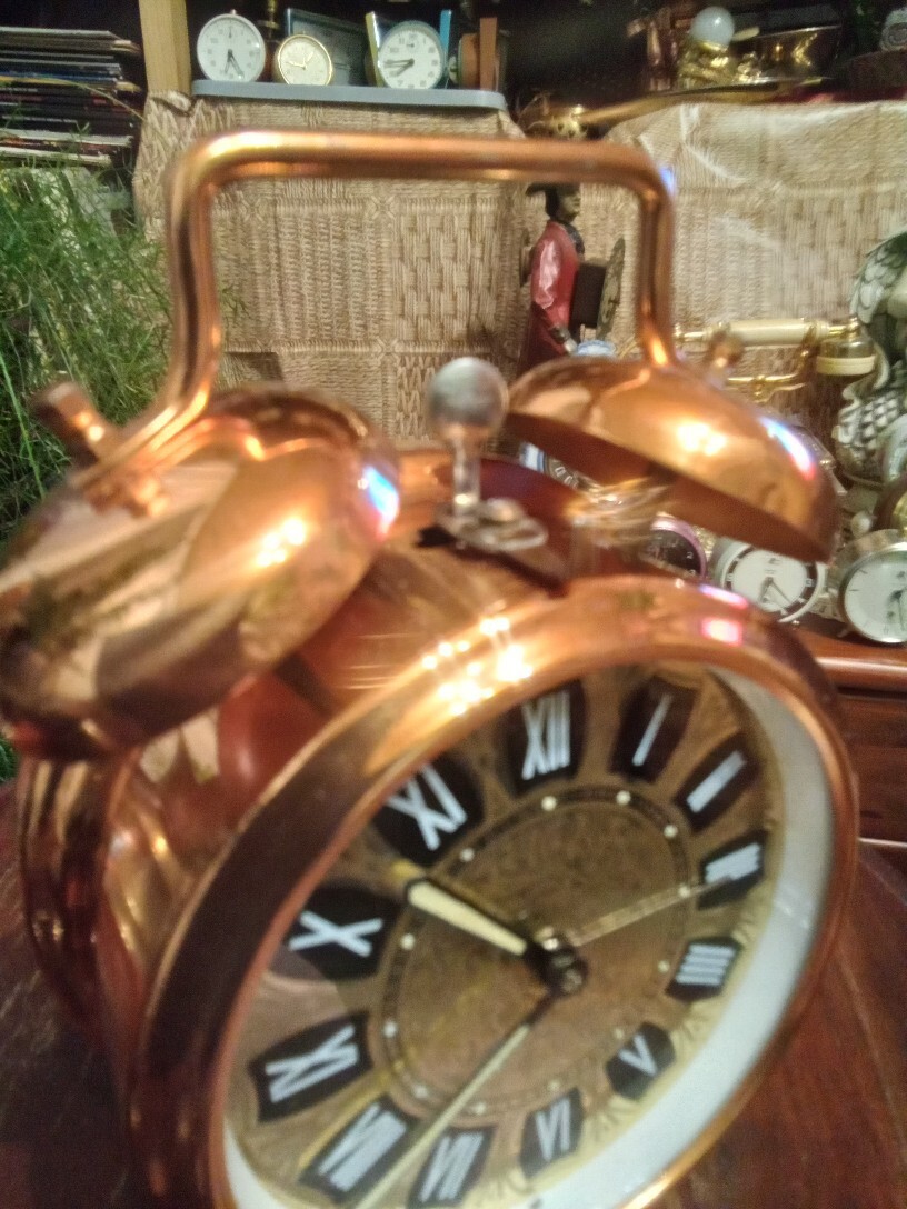 Zdjęcie oferty: Piękny stary budzik z dwoma dzwonkami miedziany 