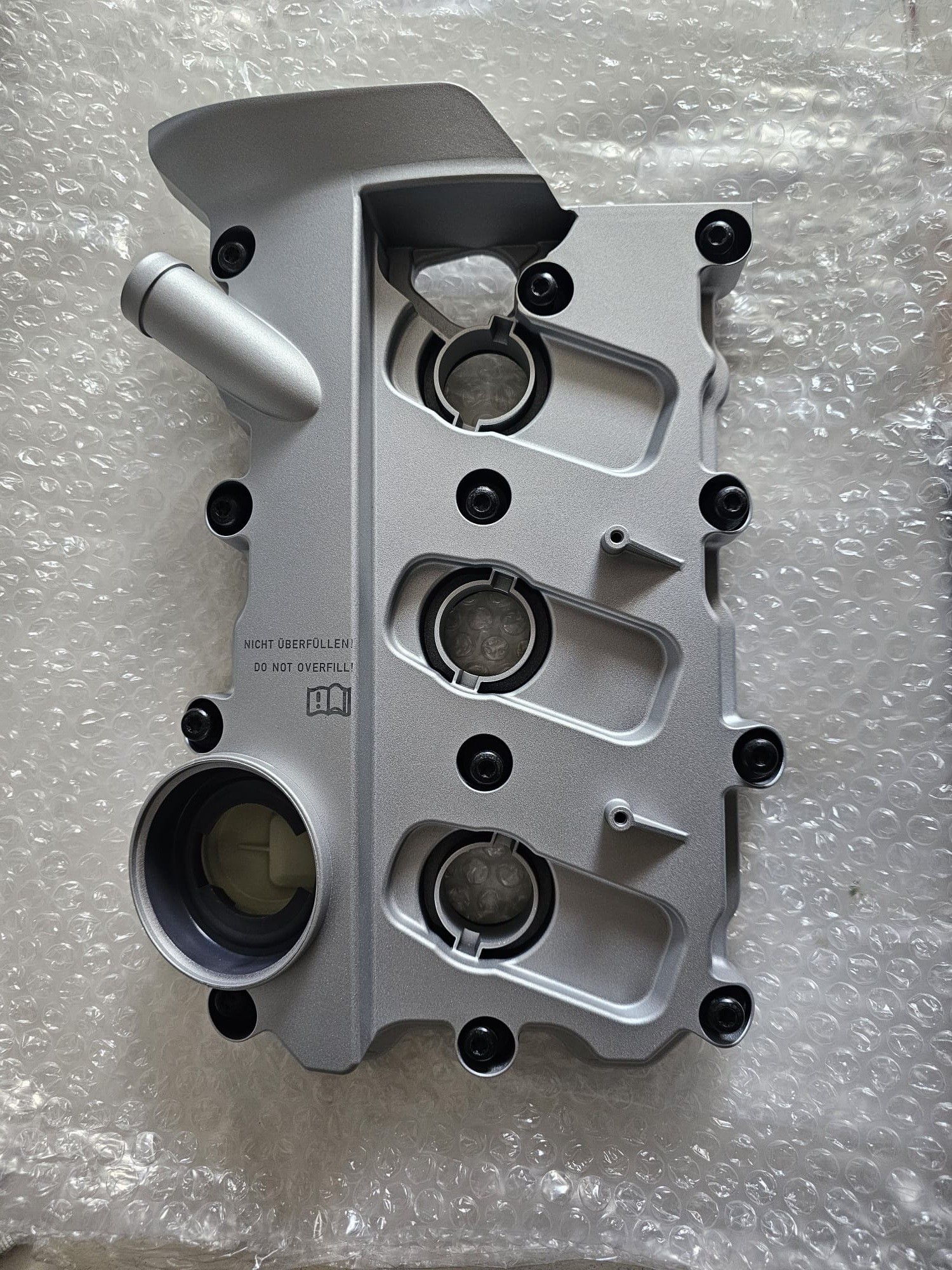 НОВА ОРИГІНАЛ КРИШКА КЛАПАНІВ СТОРОНА ЛІВА 06E103471G AUDI 3.2 FSI AUK 