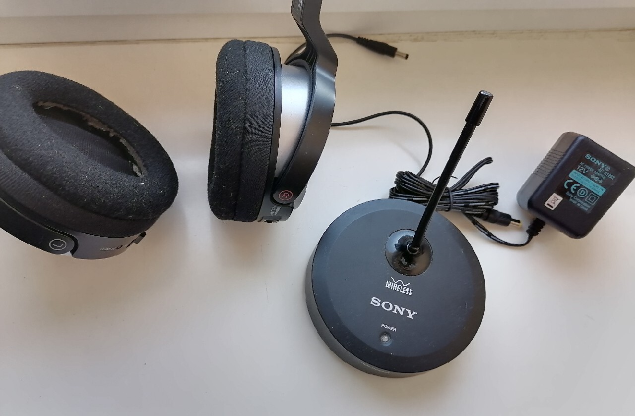 Bezprzewodowe Słuchawki SONY MDR-RF810R Radiowe | Piastów | Kup teraz ...
