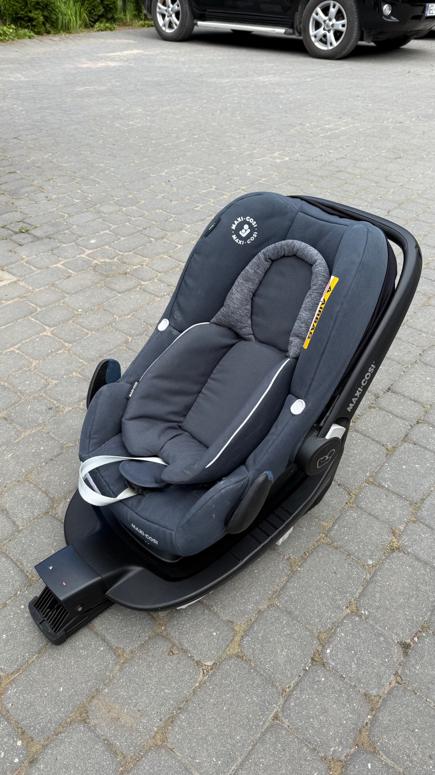 КРІСЛО MAXI COSI 45-75 CM DO 12 KG + БАЗА ISOFIX DO АВТОМОБІЛЯ 