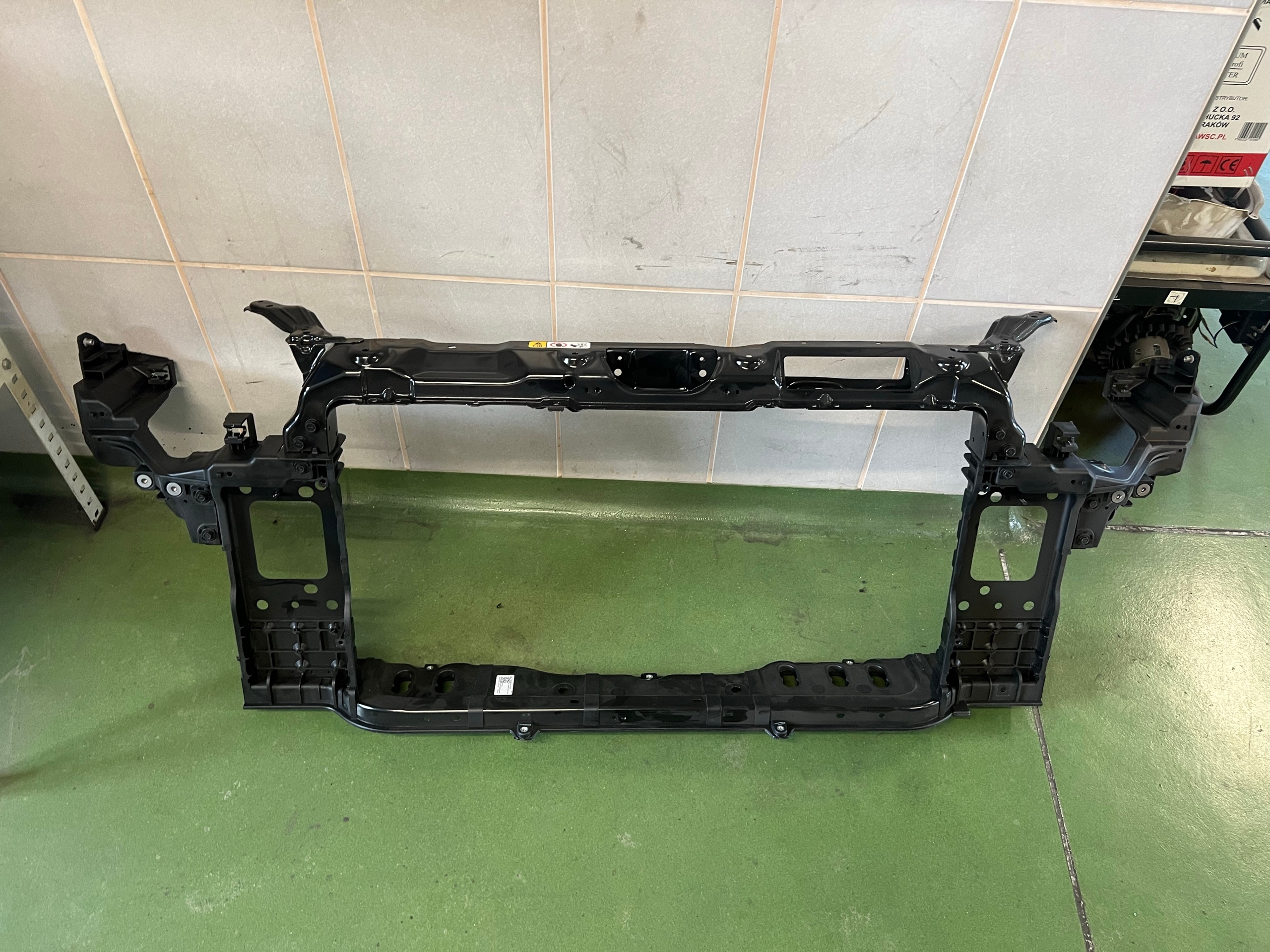 HYUNDAI I30 II 12-17 РЕМІНЬ ПЕРЕДНІЙ ПІДСИЛЕННЯ НОВЕ 64101-A6200 