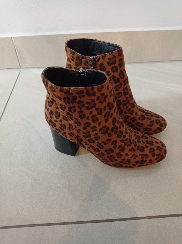 Botki panterka 36 czarny lakierowany obcas Myszków Kup teraz - Main Image