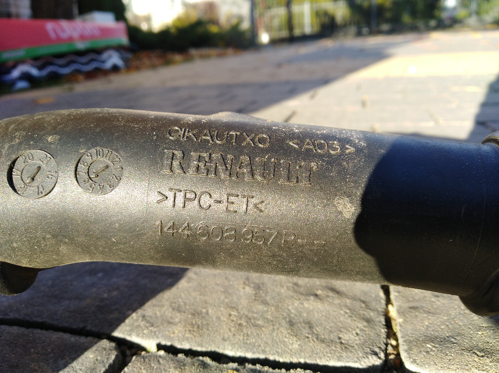 Renault 144609369r патрубок