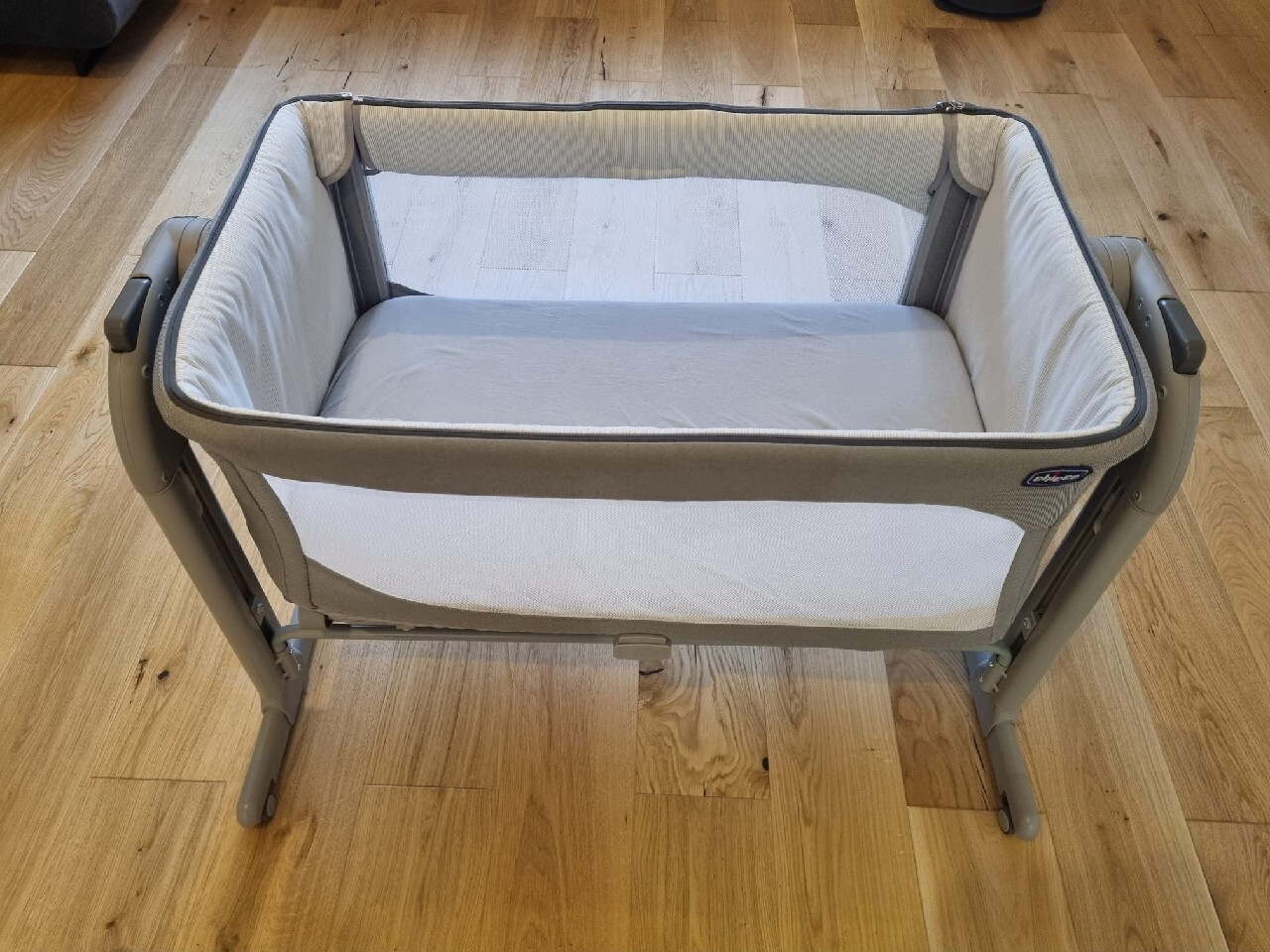 Łóżeczko dostawne Chicco Next2Me Magic Kwaczała Ogłoszenie na