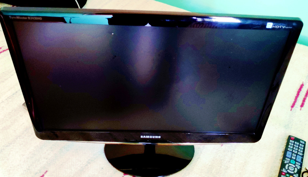 SAMSUNG SYNCMASTER B2430 HD 24
