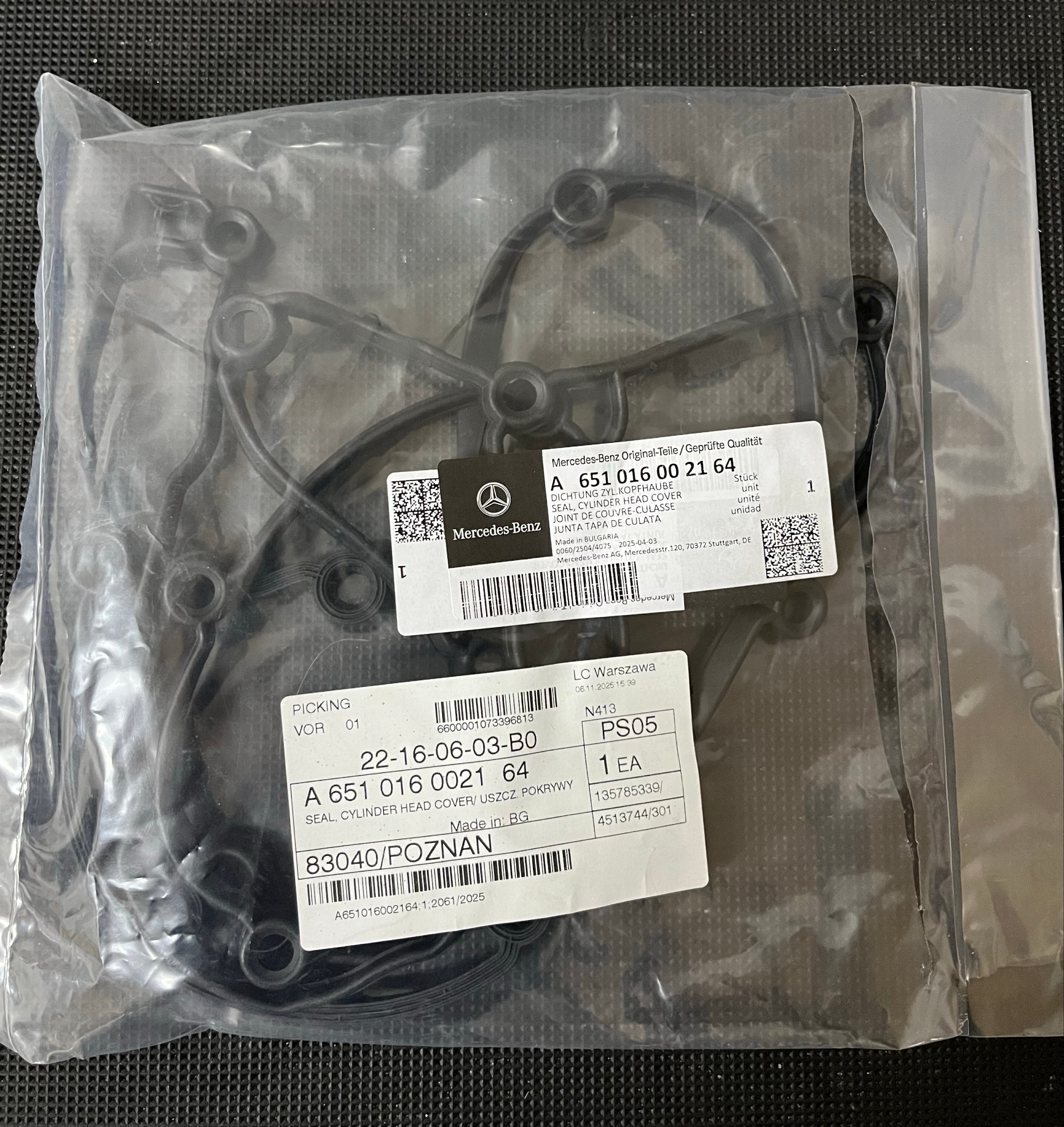 УЩІЛЬНЮВАЧ КРИШКИ КЛАПАНІВ OE MERCEDES, VITO, OM651, A651016002164 