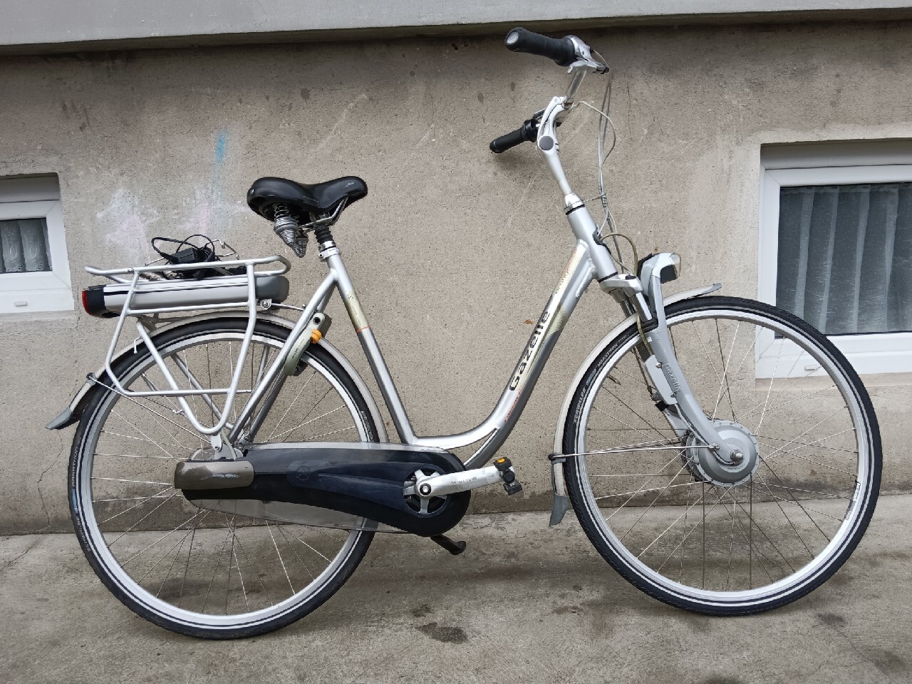 Sprzedam rower damski elektryk Gazelle Innergy 28 Słodków Kup teraz