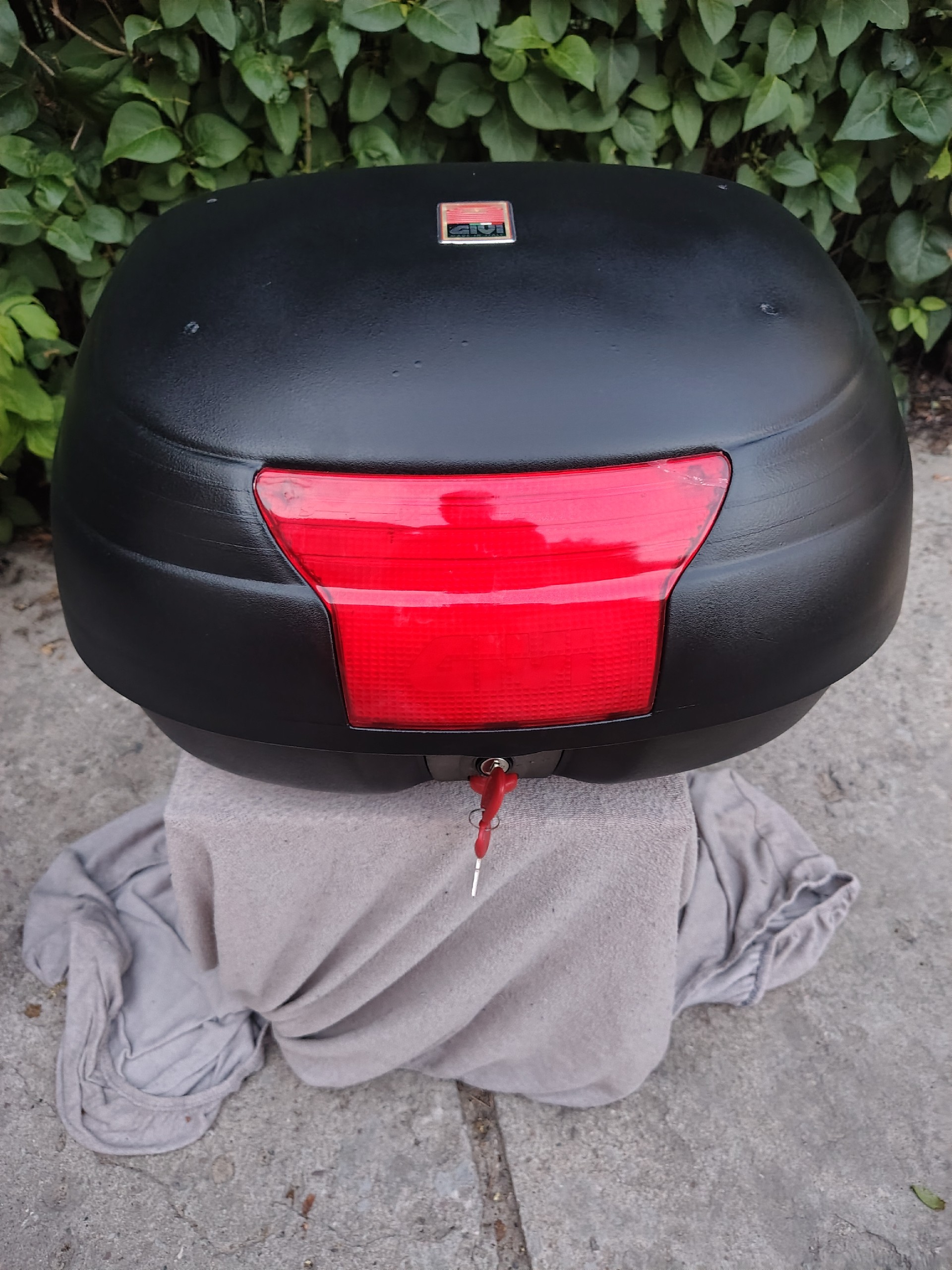 КОФР ЦЕНТРАЛЬНЫЙ GIVI SIMPLY E42 