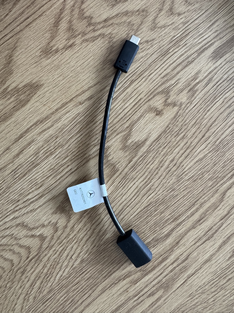 MERCEDES БЕНЗИН ПРОВІД USB ТИПУ C-USB A1778202901 
