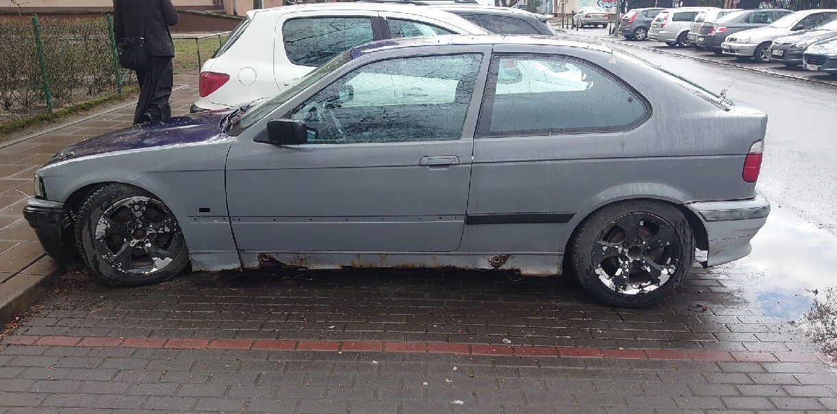 bmw-e36-compact-gruz-dla-pocz-tkuj-cego-driftera-warszawa