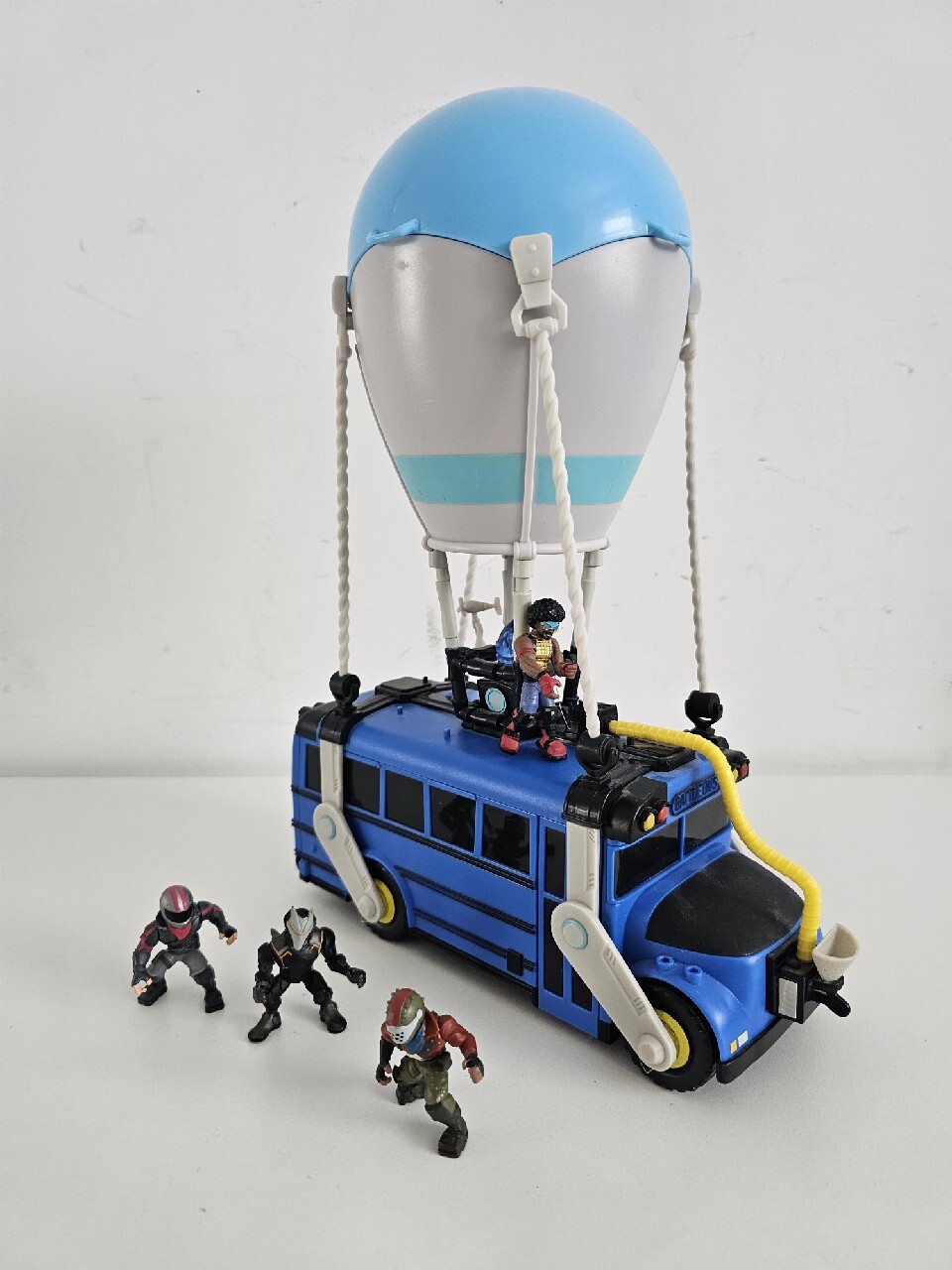 Fortnite Battle Bus Figurka - Figurki dla dzieci - Allegro.pl