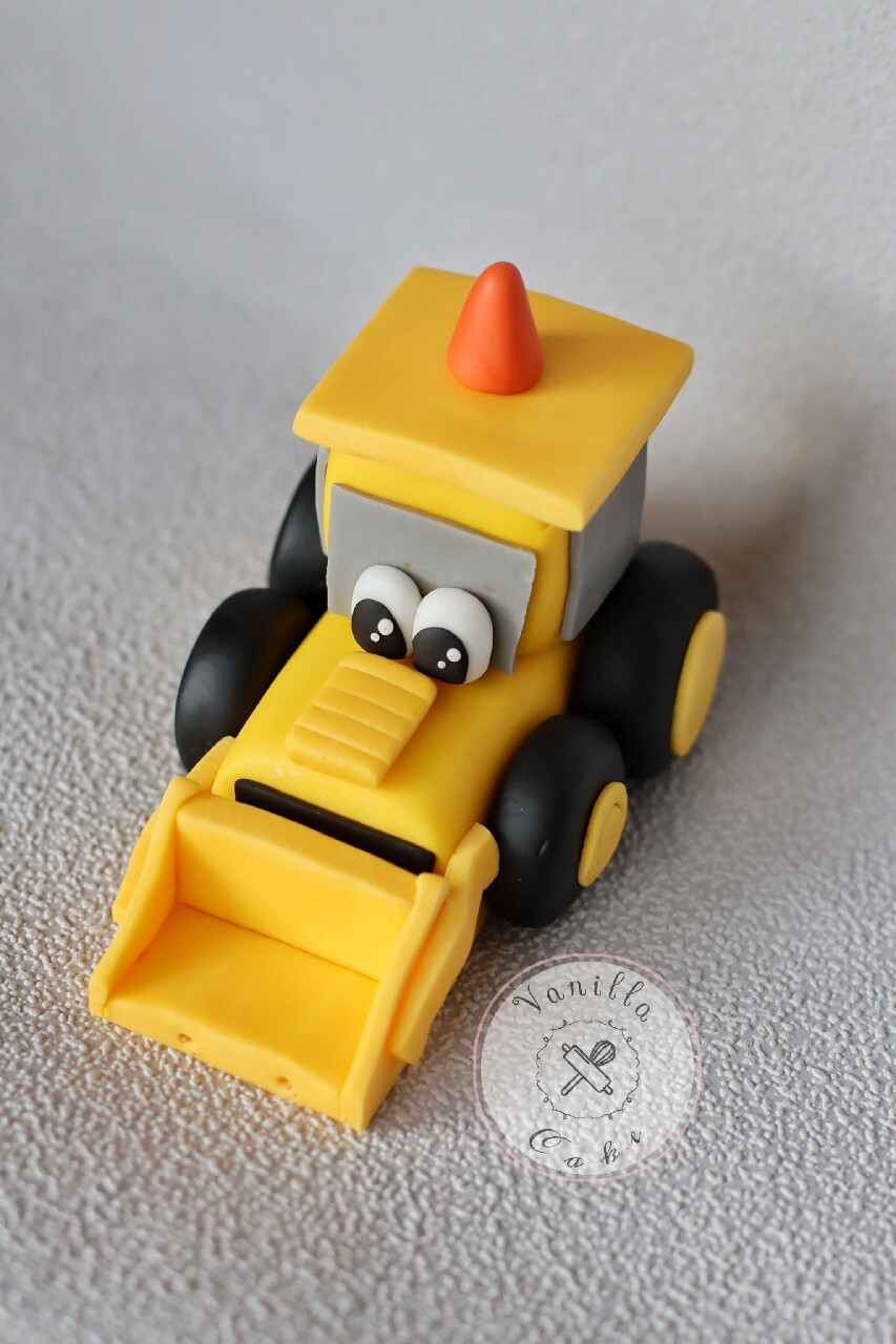 Figurka KOPARKA z masy cukrowej na tort. Częstochowa Kup teraz na