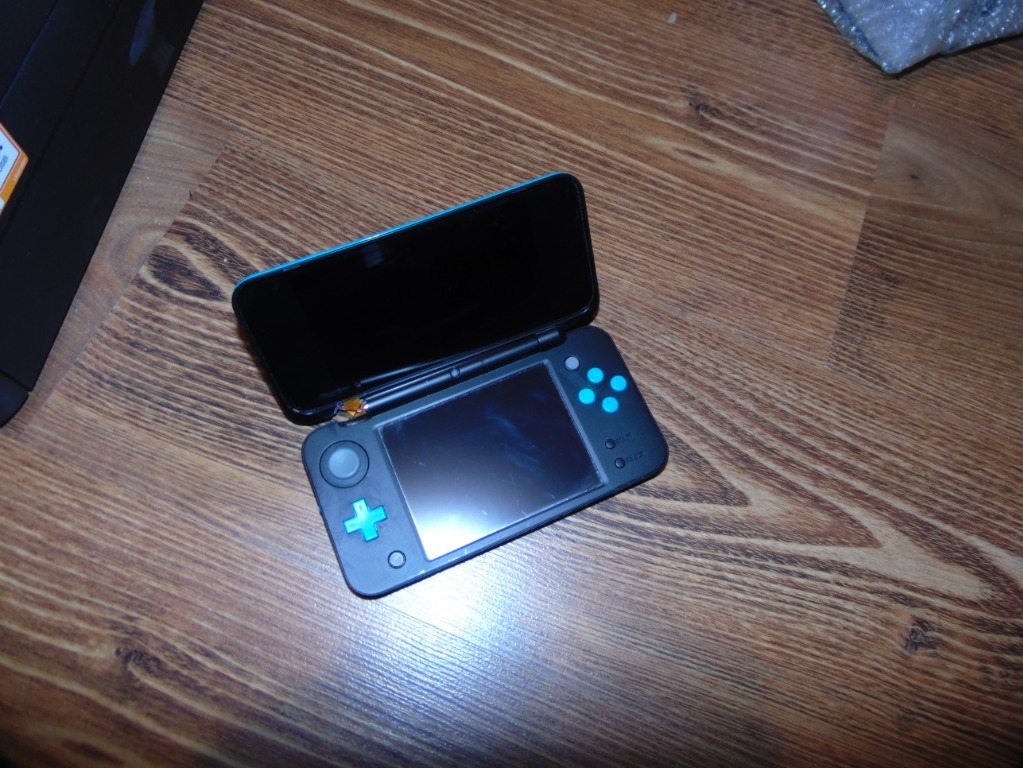 Nintendo 2DS JAN001 uszkodzone Żagań Licytacja na Allegro Lokalnie