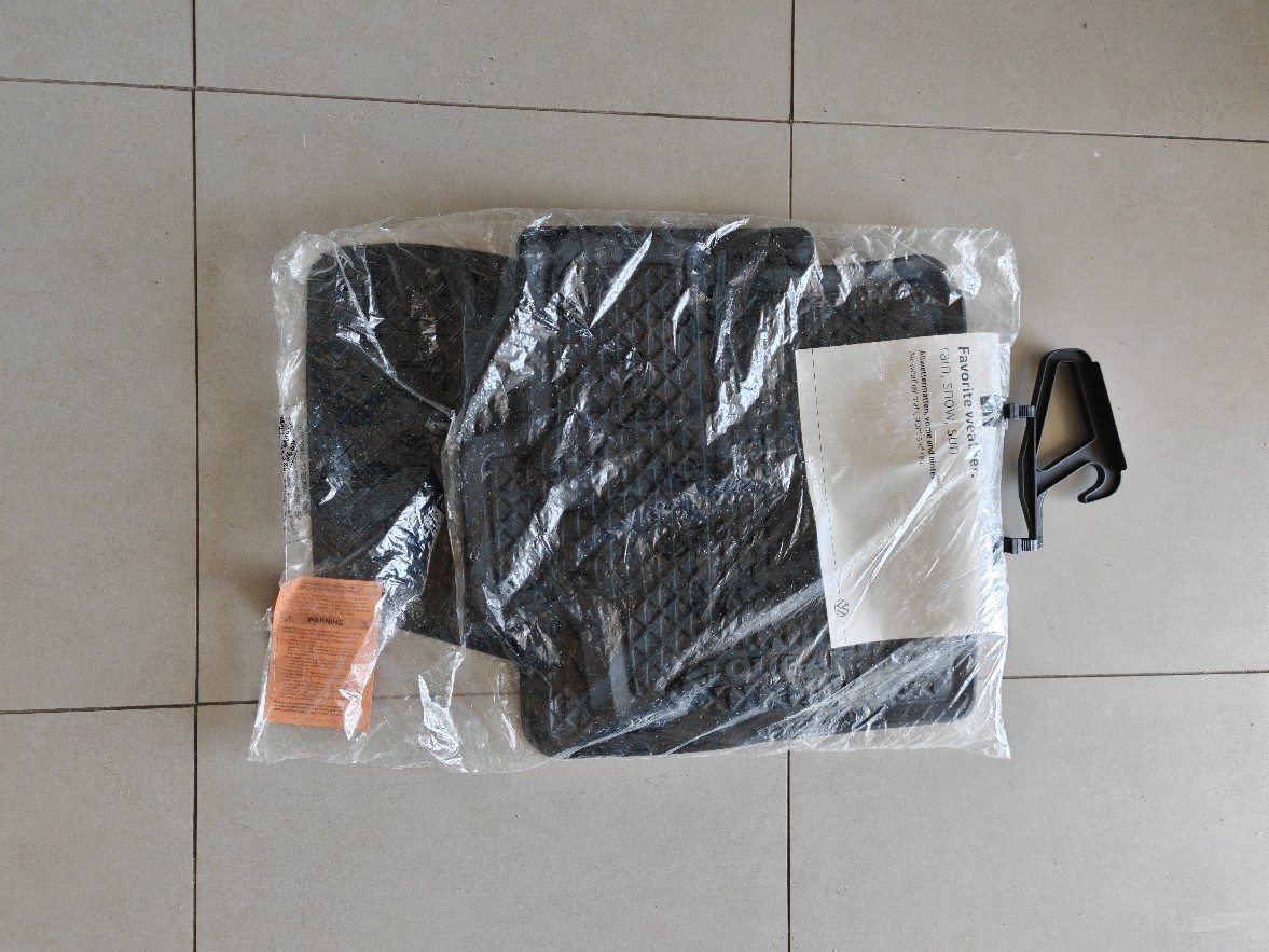 КИЛИМКИ РЕЗИНА VW TOURAN 5QB 061 500 