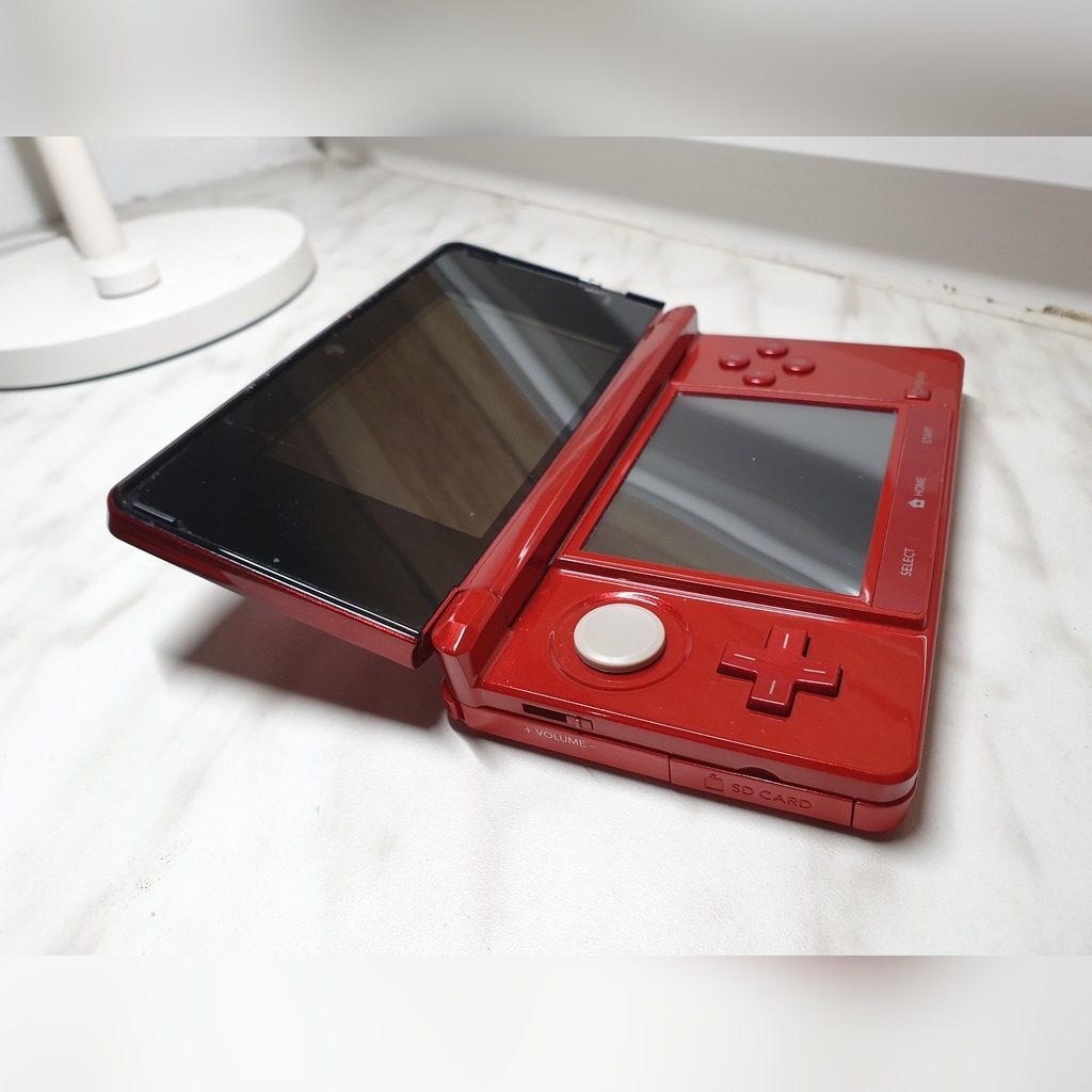 Nintendo 3DS + R4 DC + karta 4GB Kraków Kup teraz na Allegro Lokalnie