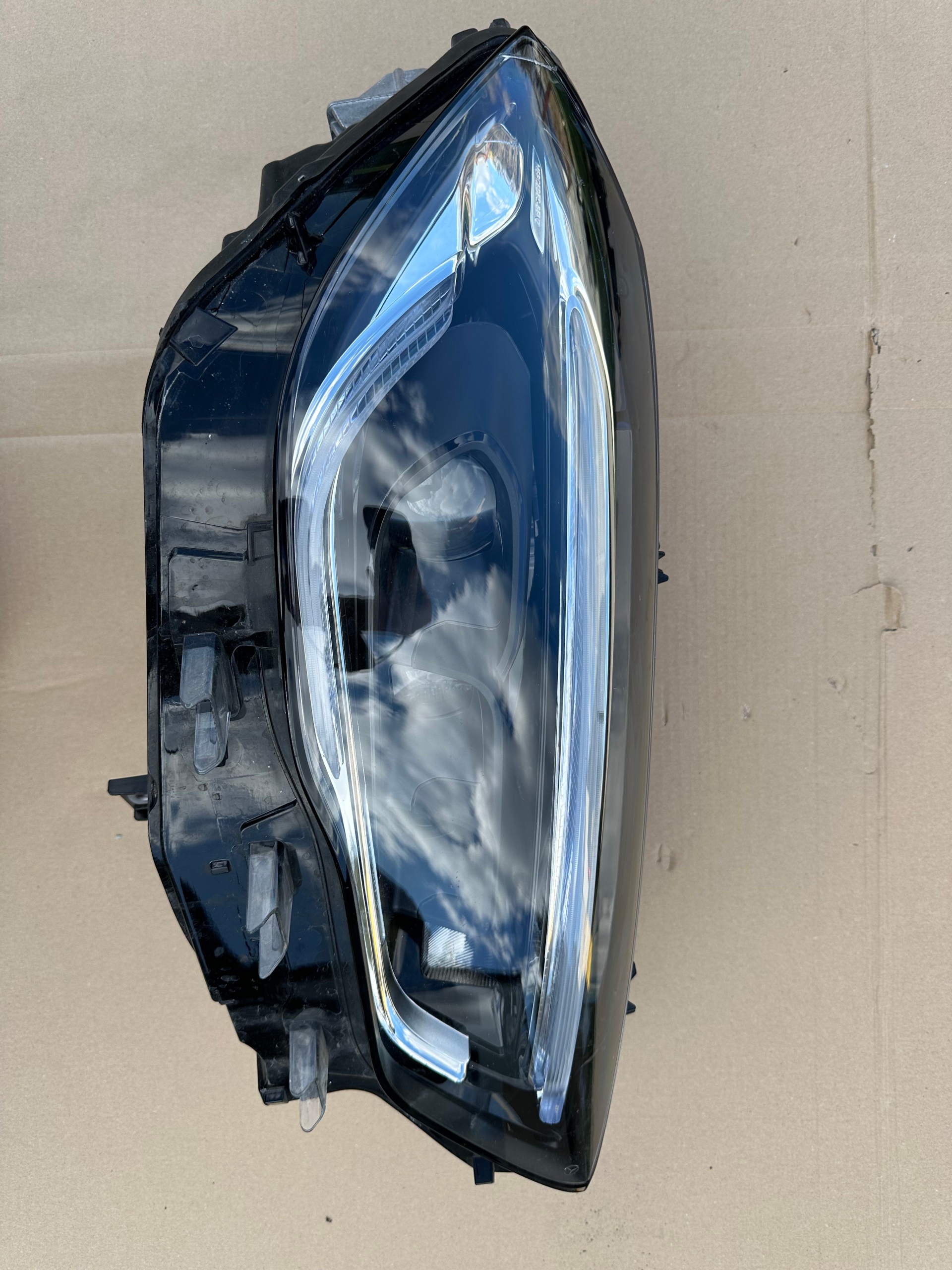 ФАРА ПРАВИЙ ПЕРІД MERCEDES GLA H247 W247 MULTIBEAM A2479064205 