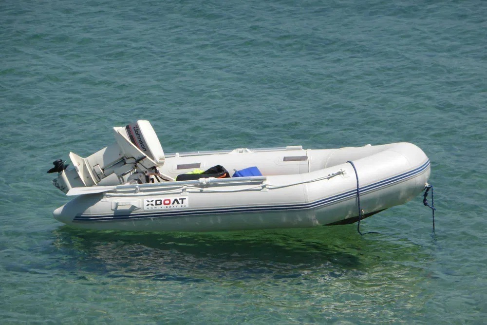 Ponton Xboat z silnikiem Johnson 9.9 hp Nowy Targ Ogłoszenie na