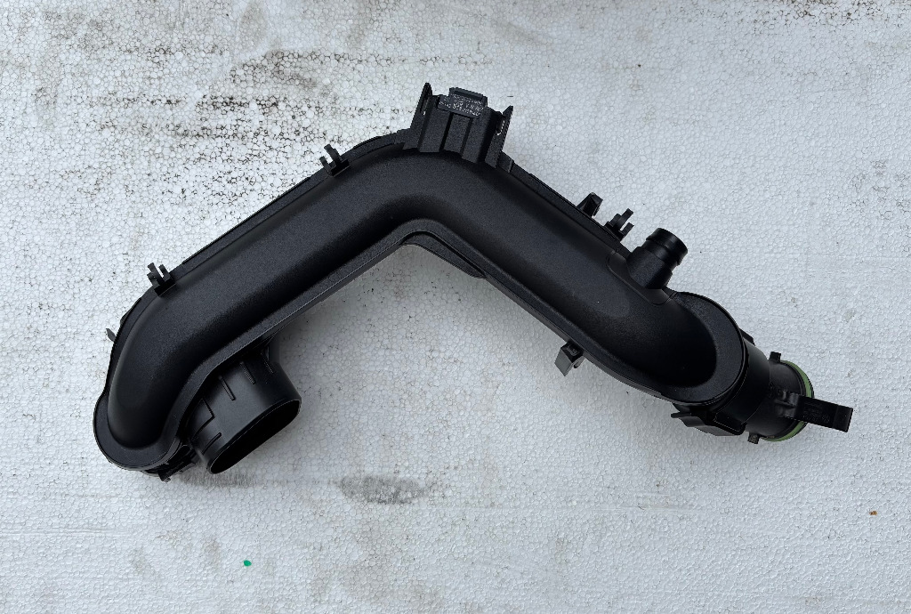 VW OE 04C145673 ТРУБА ШЛАНГ ІНТЕРКУЛЕРА 1.0 TSI КОМПЛЕКТ ОРИГІНАЛ 
