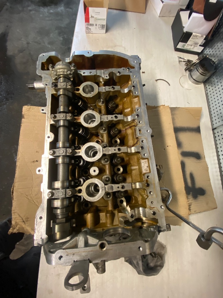 ГОЛОВКА 1.6 PURETECH 180KM 9822246110 