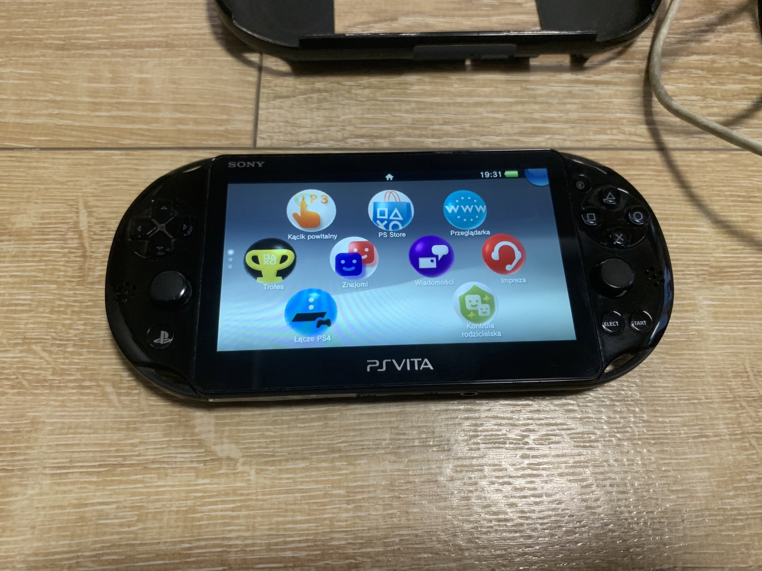 Konsola Sony PS VITA Slim PCH2003 Lutynia Licytacja na Allegro