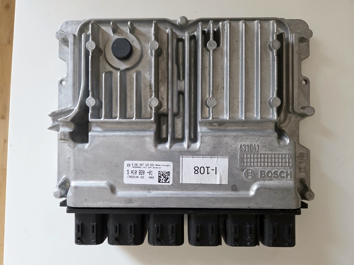 БЛОК КЕРУВАННЯ BMW 0 281 037 125 / 5 A10 B20-01 