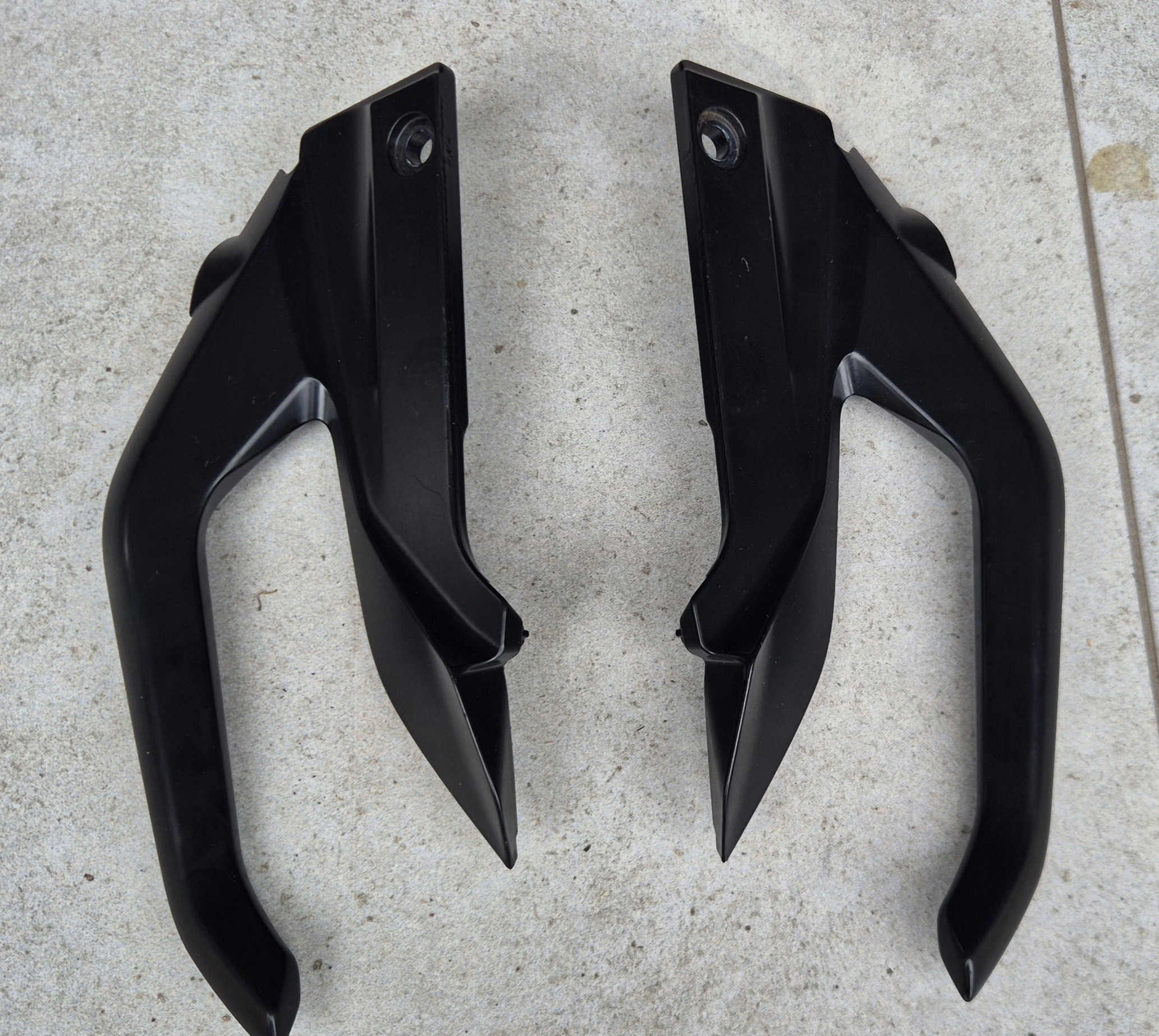 КРІПЛЕННЯ BMW R1200R/RS ,R1250R/RS K53/K54 