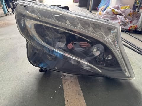 MERCEDES ФАРА ПЕРІД ПРАВА HELLA 1EX 011 284-361 