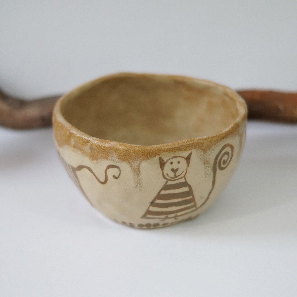 Miska lepiona z gliny w malowane kotki ceramika Rybka Kup teraz na