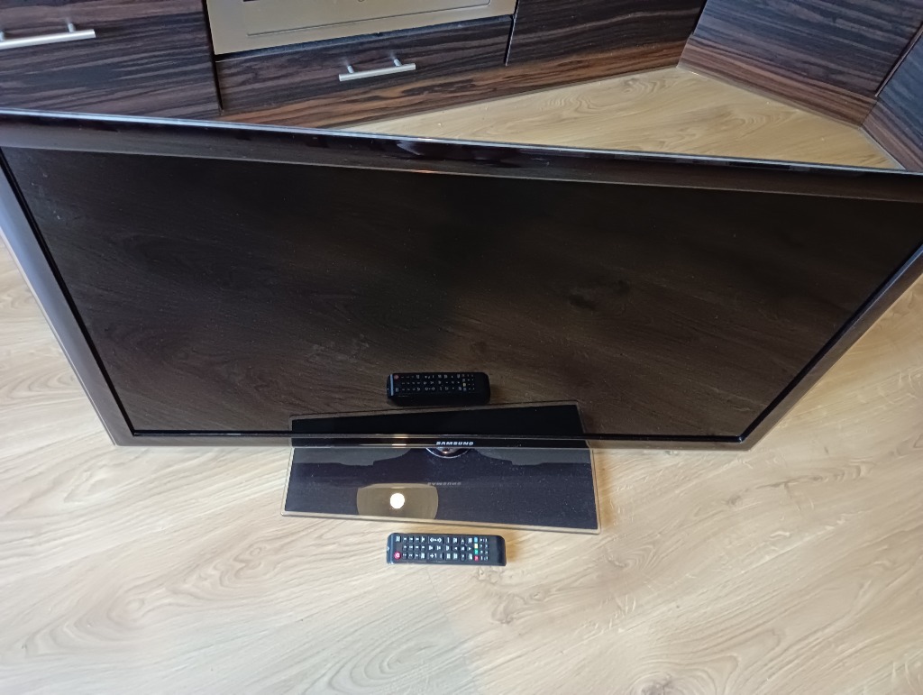 LED 40 " Samsung UE40D5500RW | Jaworzno | Kup teraz na Allegro Lokalnie