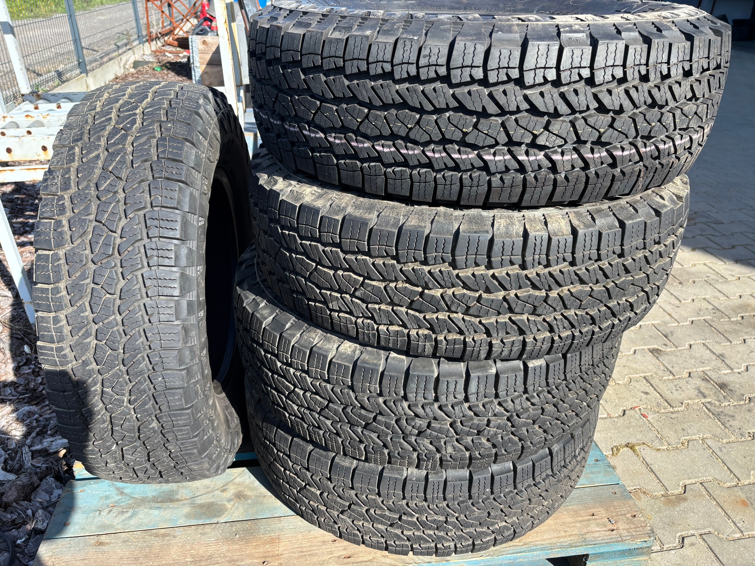 ШИНИ NEXEN ATX AT WIELOSEZONOWE, ЯК НОВЕ 255/75R17 