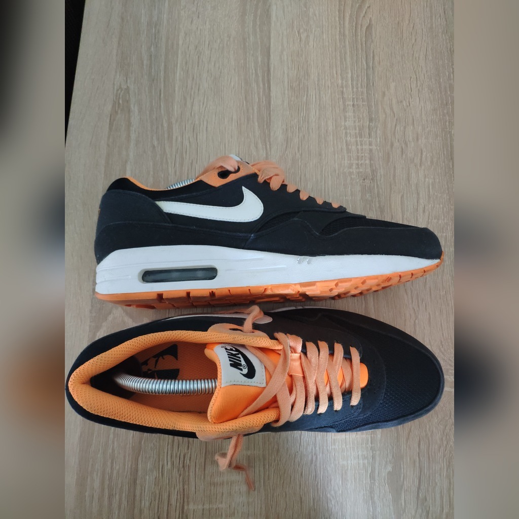 air max 1 venom