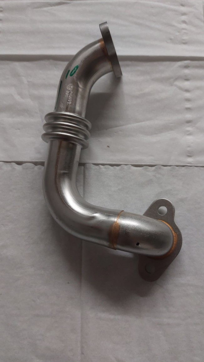 ТРУБКА ЕГР 03L131521AP 