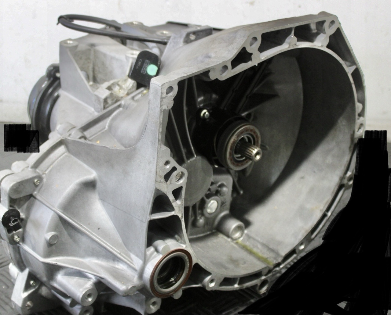 КОРОБКА ПЕРЕДАЧ FORD BA6R 7002 ABE 