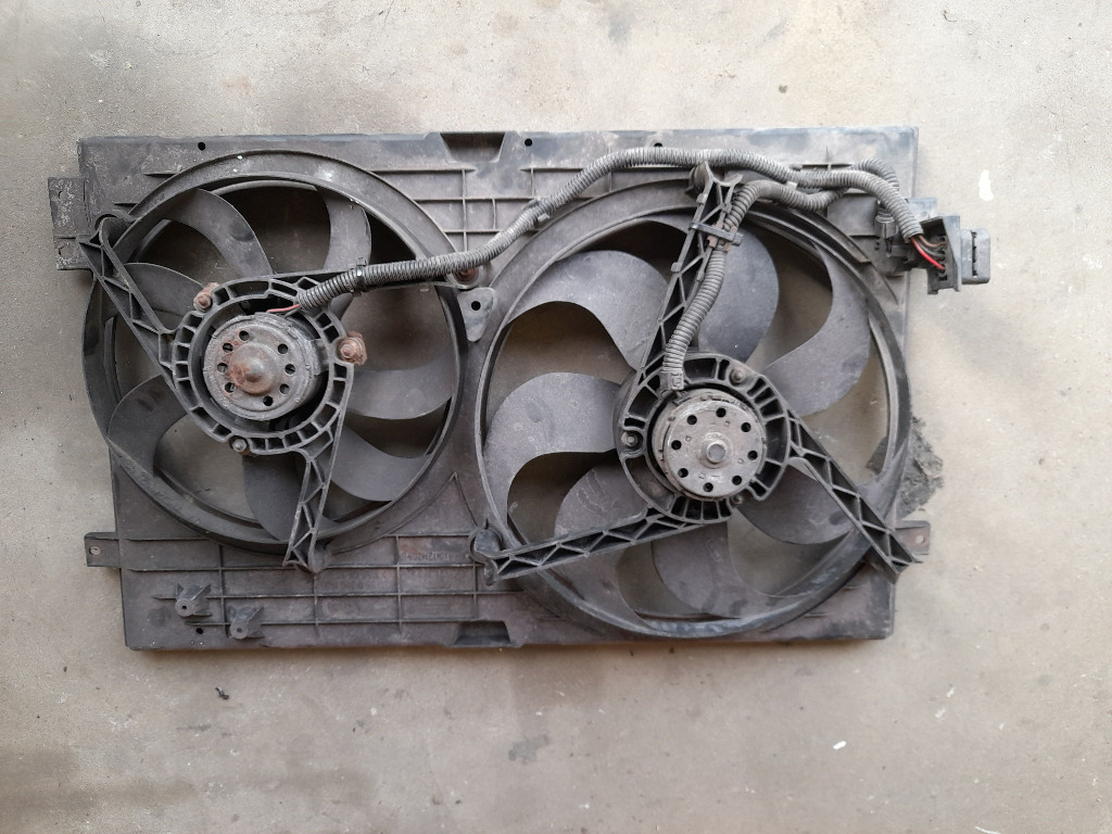 КОМПЛЕКТ ВЕНТИЛЯТОРІВ AUDI VW SKODA SEAT 1J0121207M 