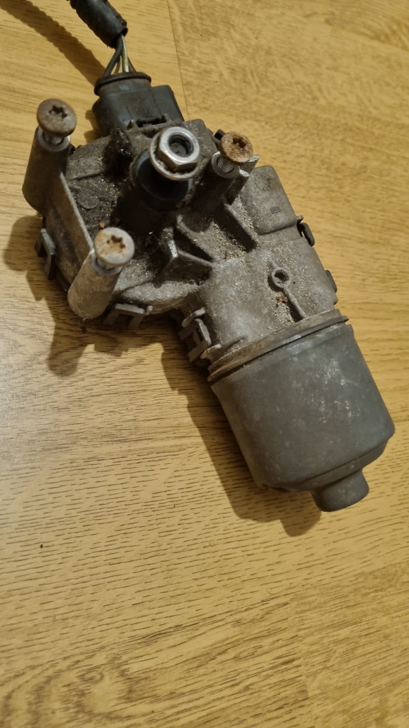ДВИГУН ДВІРНИКІВ ПЕРІД FORD FOCUS MK2 MK3 C-MAX - BOSCH 4M51-17508-AB 