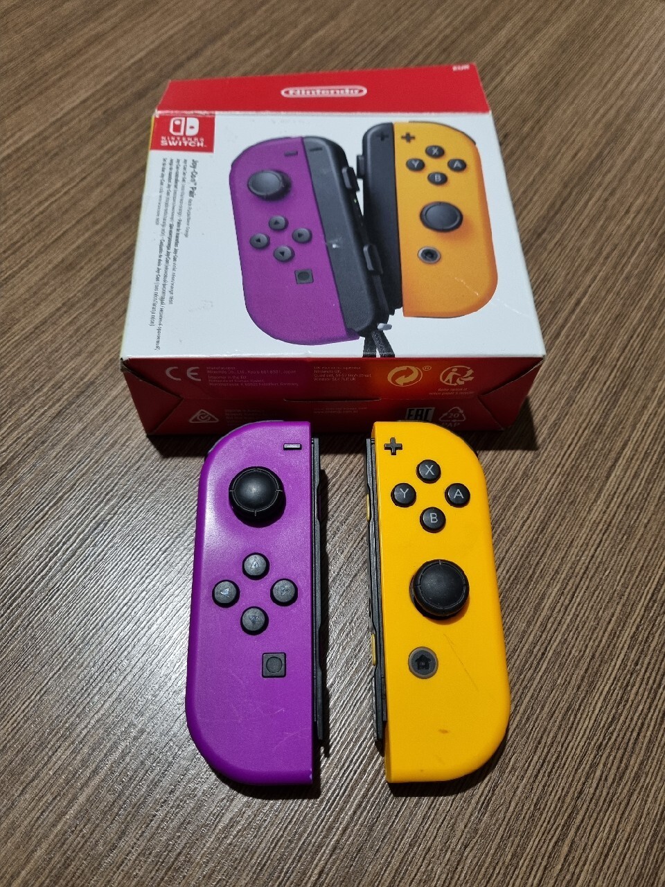 Kontrolery pady Nintendo Switch Joy Con Joycon Reda Kup teraz na