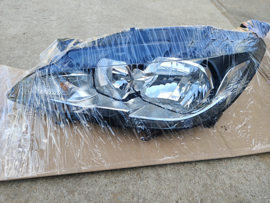 ФАРА ПЕРЕДНЯ ЛІВА PEUGEOT 308 T9 967752308000 